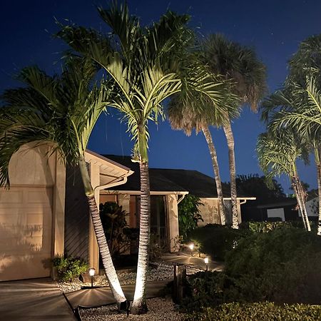 Pool Home With A New Sparkling Pool, Close To Beach, Lovely Lake View North North Naples Eksteriør billede