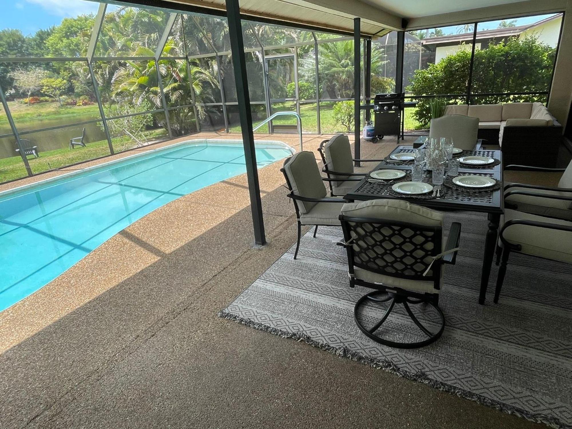 Pool Home With A New Sparkling Pool, Close To Beach, Lovely Lake View North North Naples Eksteriør billede